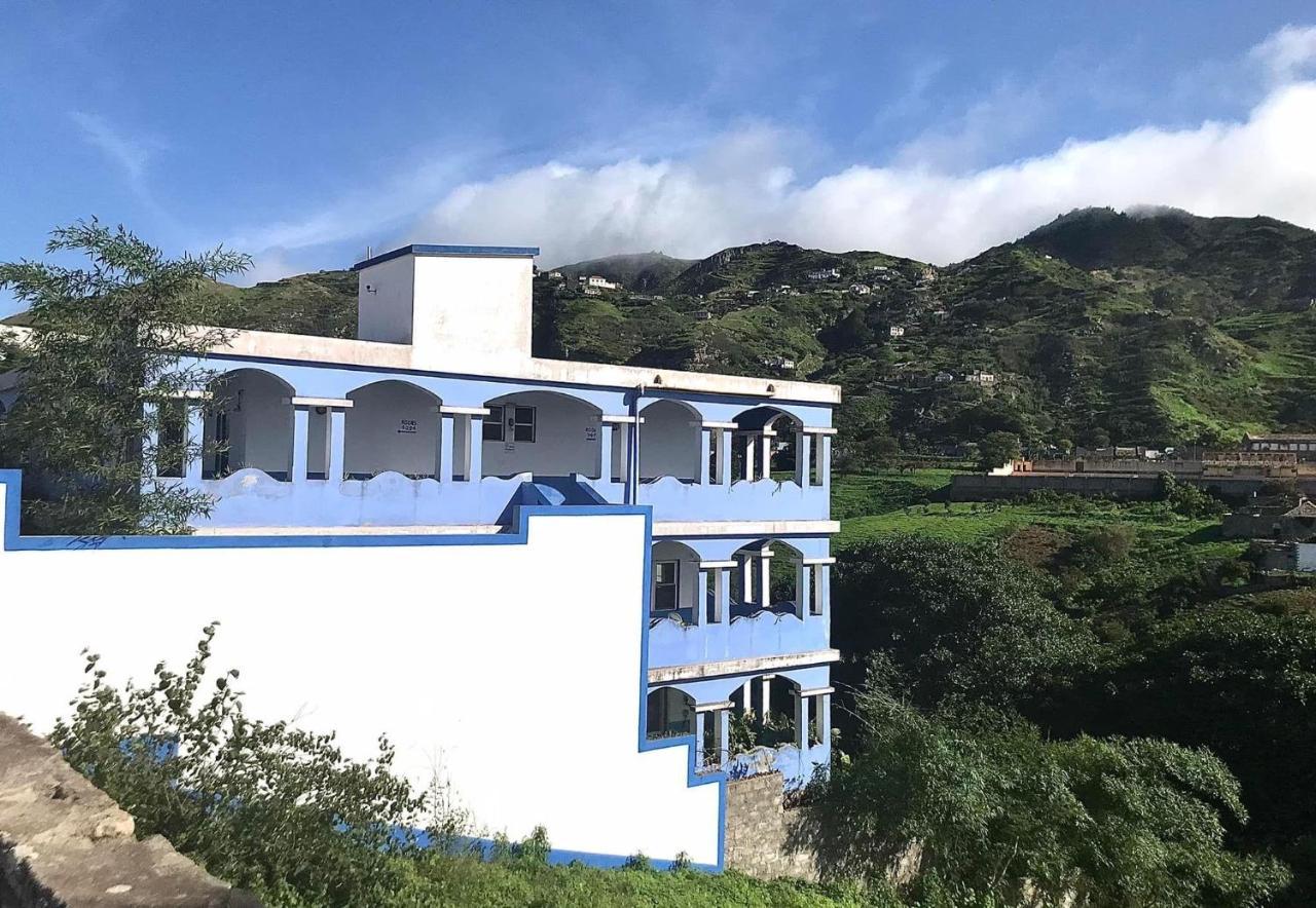 Djabraba'S Eco-Lodge Vila Nova Sintra Buitenkant foto